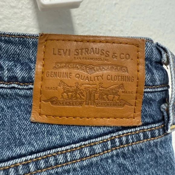 Levi’s Ribcage Straight Dark Wash Jeans Size 28 - Picture 8 of 11